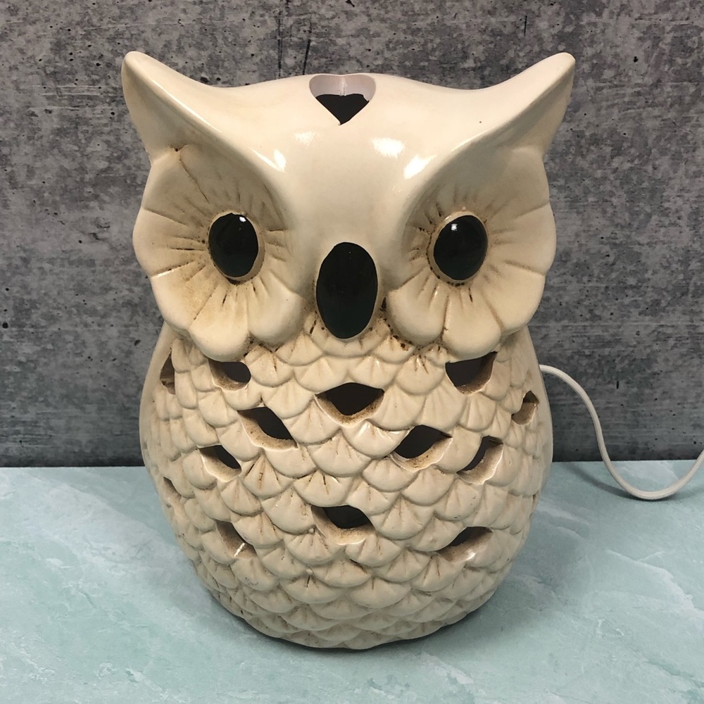 Vintage cream Owl desk lamp excellent condition - Picture 2 of 5